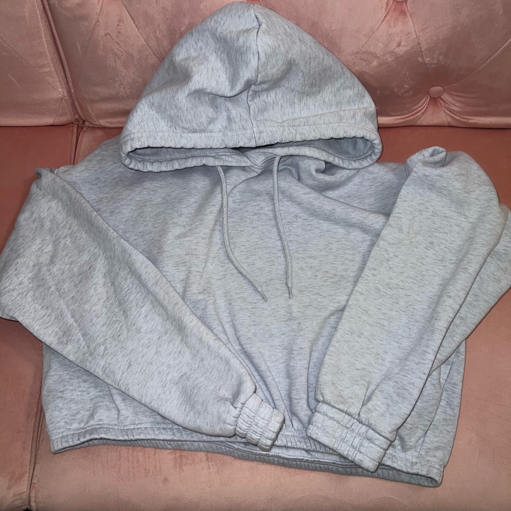 Jogger and hoodie set, I just used it once❤️ excellent conditions!!!